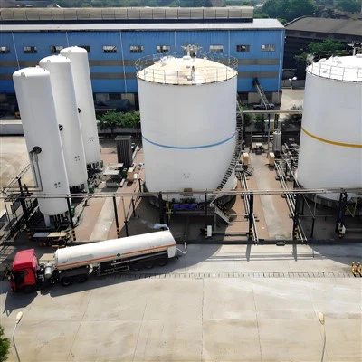 Qual è lo scopo dell'espansore in un impianto criogenico di ossigeno?